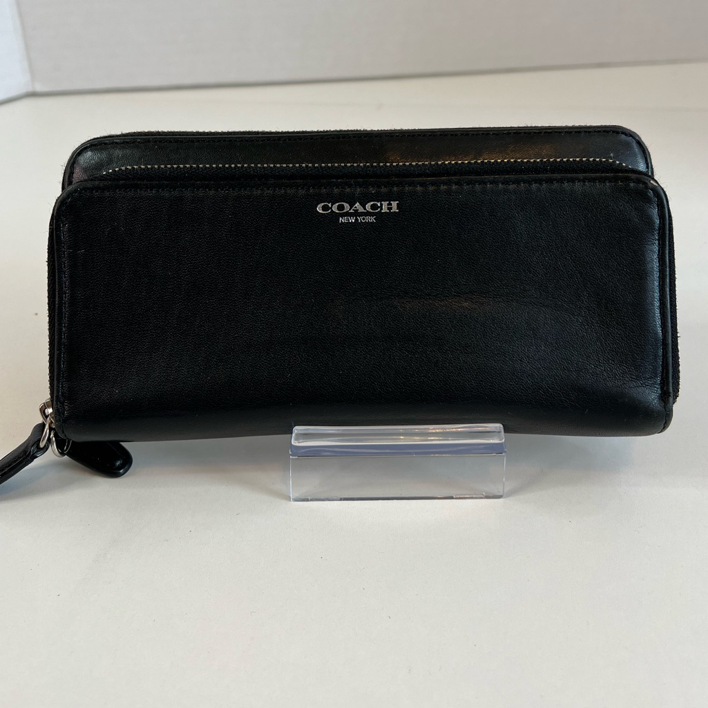Coach New York Black Leather Wallet